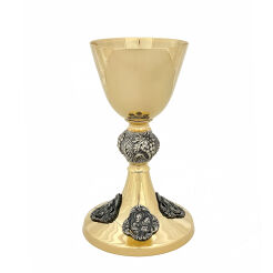 Kielich złocony z wizerunkami Ewangelistów 47-0048, wysokość 20,5 cm