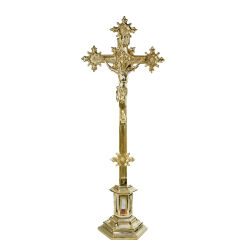 Krzyż ołtarzowy mosiężny z miejscem na relikwie 18-005, wysokość 75 cm